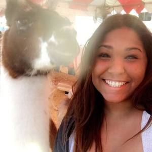 Meet your Posher, Darinee